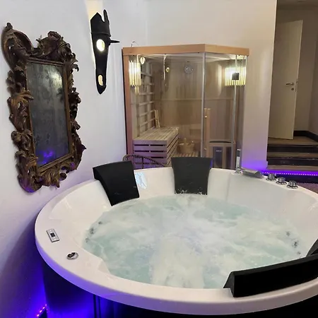 In Mit Whirlpool * Gesturi